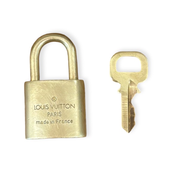 Louis Vuitton Lock & Key #311 - Picture 3 of 3